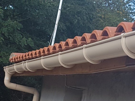 Pose de gouttière couvreur Angoulême